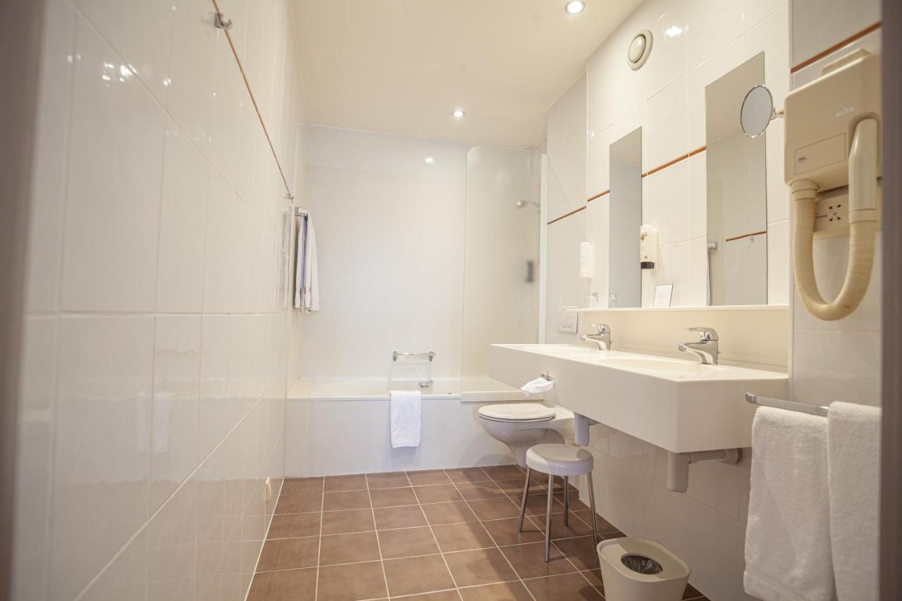 Hotel Monaco Zeebrugge Beach By Rikas Hotels מראה חיצוני תמונה