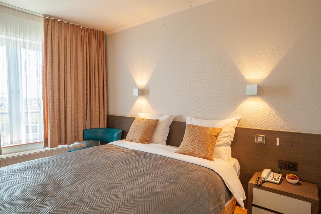 Hotel Monaco Zeebrugge Beach By Rikas Hotels מראה חיצוני תמונה