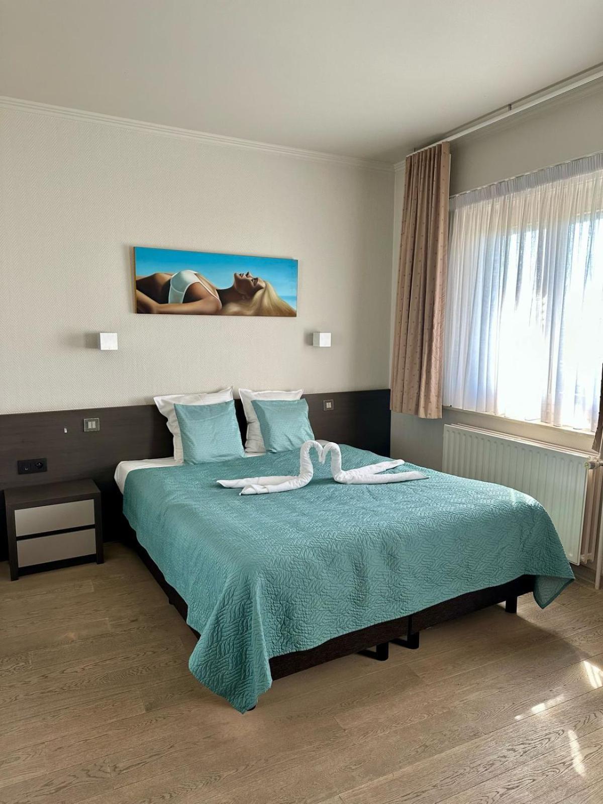 Hotel Monaco Zeebrugge Beach By Rikas Hotels מראה חיצוני תמונה