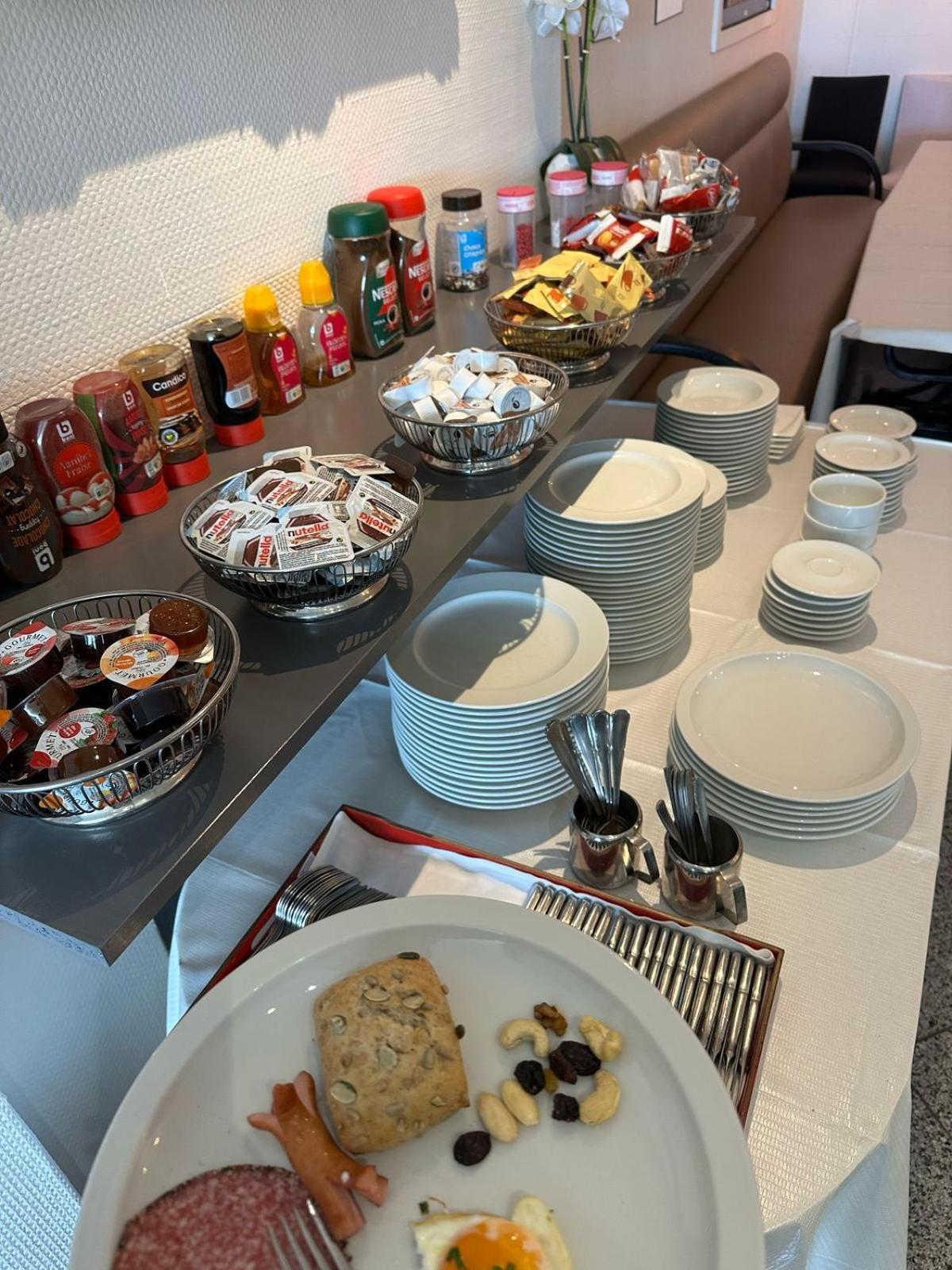 Hotel Monaco Zeebrugge Beach By Rikas Hotels מראה חיצוני תמונה